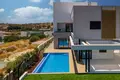 Dom 4 pokoi 305 m² w Społeczność St. Tychon, Cyprus