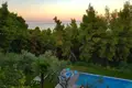 Hotel 1 240 m² in Kriopigi, Greece