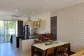 Propiedad comercial 1 100 m² en Thep Krasatti, Tailandia