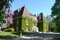 Château 687 m² France métropolitaine, France