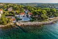 Villa de 4 dormitorios 180 m² Splitska, Croacia