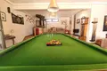 4-Schlafzimmer-Villa 550 m² lAlfas del Pi, Spanien