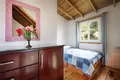 2 bedroom house 143 m² West Bay, Honduras