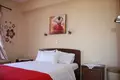 Hotel 256 m² in Platanos, Greece