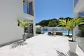 2 bedroom condo 123 m² West Bay, Honduras