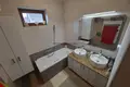 Дом 4 комнаты 371 м² Хайдусобосло, Венгрия