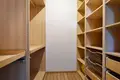 Mieszkanie 3 pokoi 82 m² Warszawa, Polska
