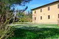 Commercial property 870 m² in Arezzo, Italy