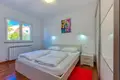 Hotel 353 m² Karlobag, Kroatien