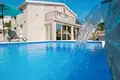 Villa 280 m² Opcina Vir, Croatia