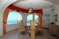 4-Schlafzimmer-Villa 330 m² Calp, Spanien