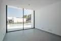 Villa de tres dormitorios 249 m² Orihuela, España