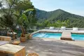 4-Schlafzimmer-Villa 470 m² Malaga, Spanien