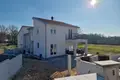 Villa 8 Schlafzimmer 380 m² Poreč, Kroatien