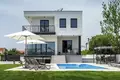 villa de 5 dormitorios 570 m² Grad Pula, Croacia