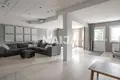 Casa 8 habitaciones 381 m² Laukaa, Finlandia