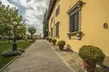 Villa 12 bedrooms 1 480 m² Florence, Italy