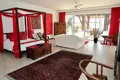 Villa de 4 dormitorios 1 400 m² Phuket, Tailandia