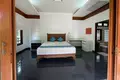 3-Schlafzimmer-Villa 380 m² Phuket, Thailand