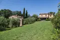 Villa 21 Zimmer 970 m² Lucignano, Italien