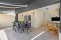 4-Schlafzimmer-Villa 141 m² Torrevieja, Spanien