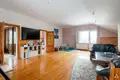 House 11 rooms 1 012 m² Riga, Latvia