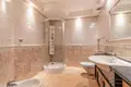 9 bedroom house 1 000 m² Warsaw, Poland