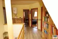 9 room house 377 m² Domony, Hungary