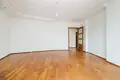 Mieszkanie 3 pokoi 74 m² Warszawa, Polska