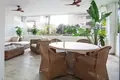 Mieszkanie 2 pokoi 138 m² Marbella, Hiszpania