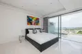 Mieszkanie 2 pokoi 118 m² Karon, Tajlandia