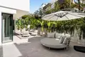 Stadthaus 4 Schlafzimmer 609 m² Marbella, Spanien