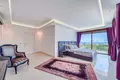 Дом 4 комнаты 270 м² Алания, Турция