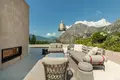 Casa 4 habitaciones 526 m² Kotor, Montenegro