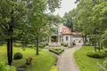 9 room house 882 m² Grodzisk Mazowiecki County, Poland