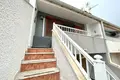 Bungalow z 2 sypialniami 65 m² Torrevieja, Hiszpania