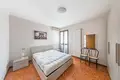 Mieszkanie 3 pokoi 100 m² Sirmione, Włochy