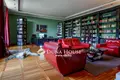 House 550 m² Godollo, Hungary