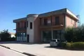 Nieruchomości komercyjne 520 m² Terni, Włochy