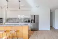 Mieszkanie 3 pokoi 91 m² Warszawa, Polska