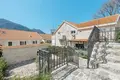 5 bedroom villa 490 m² Dobrota, Montenegro