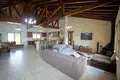 Maison 4 chambres 350 m² Koinoteta Mones Lemesou, Chypre