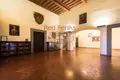 Commercial property 2 200 m² in Florence, Italy