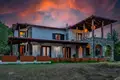 5 bedroom house 300 m² Vourvourou, Greece