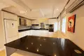 Mieszkanie 5 pokojów 280 m² Incekum, Turcja