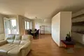 Apartamento 3 habitaciones 122 m² en Varsovia, Polonia