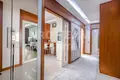 2 bedroom apartment 110 m² Muratpasa, Turkey