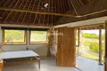 Вилла 3 спальни 507 м² Oelasin, Индонезия