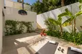 4-Schlafzimmer-Villa 744 m² Marbella, Spanien