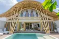 Villa de tres dormitorios 120 m² Kerobokan, Indonesia